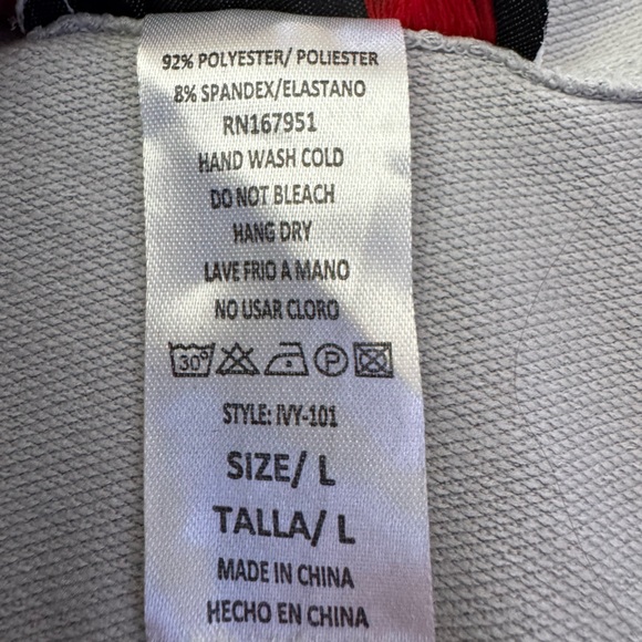 Women's Gray Cropped Zip-Up Hoodie and Jogger Set - Picture 6 of 12